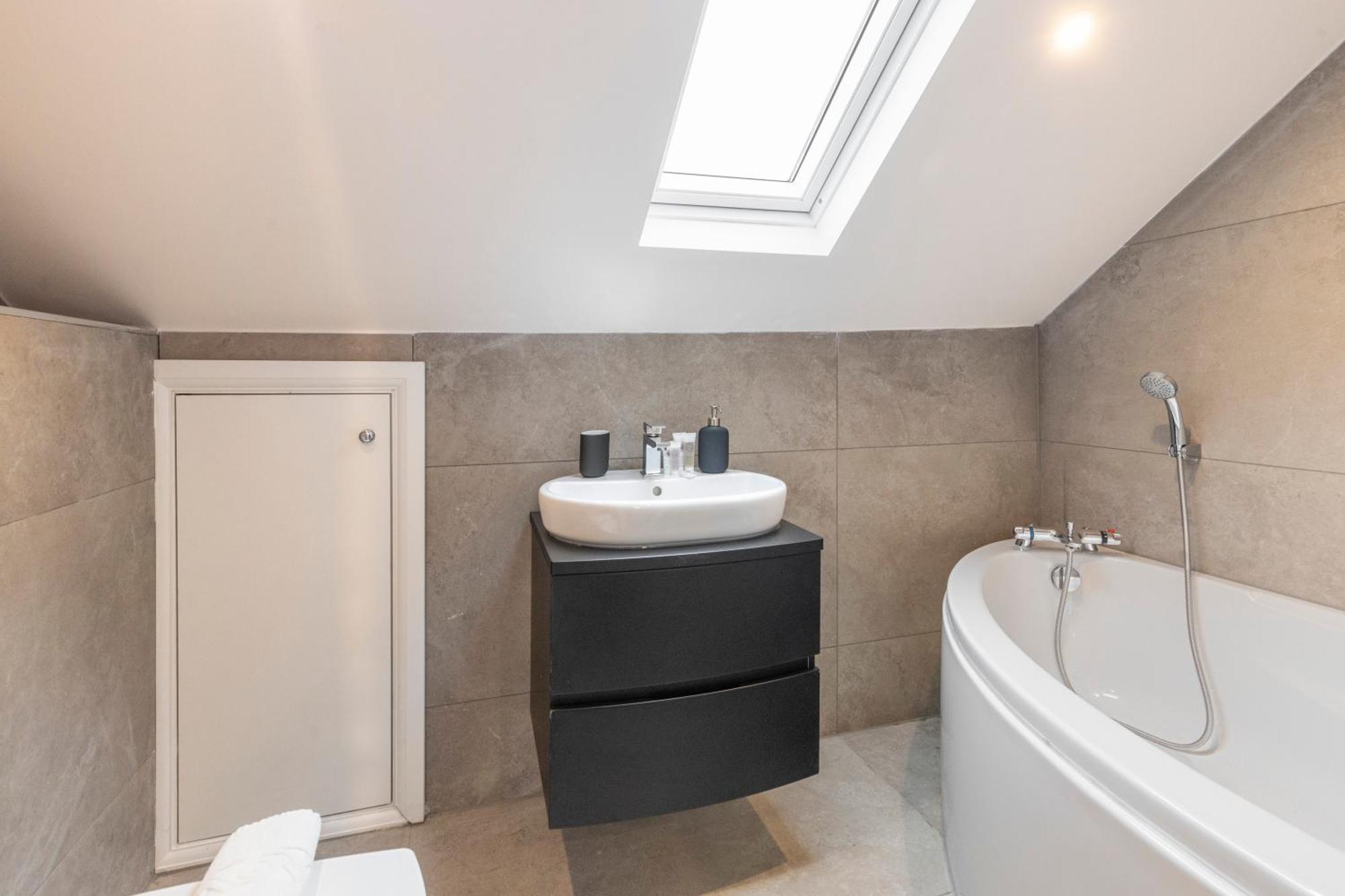 Earthy Elegance Stylish 4br For Urban Escapes * Londres