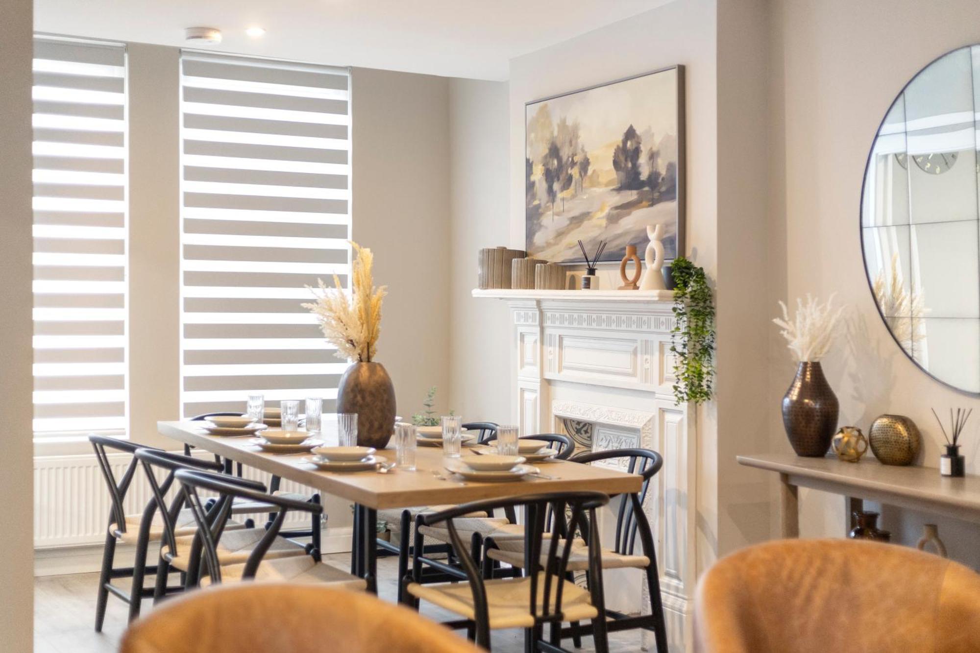 Earthy Elegance Stylish 4br For Urban Escapes Londres